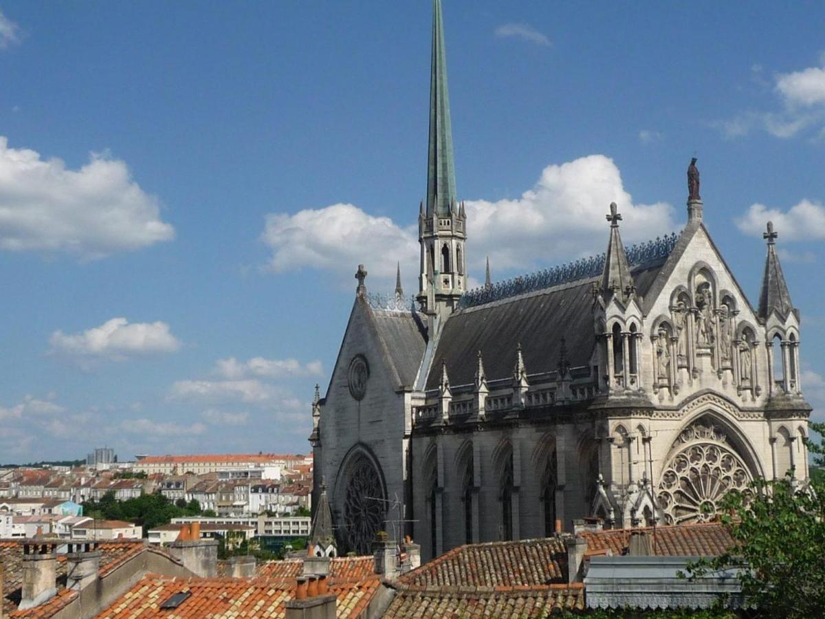 La Suite Angouleme Bagian luar foto